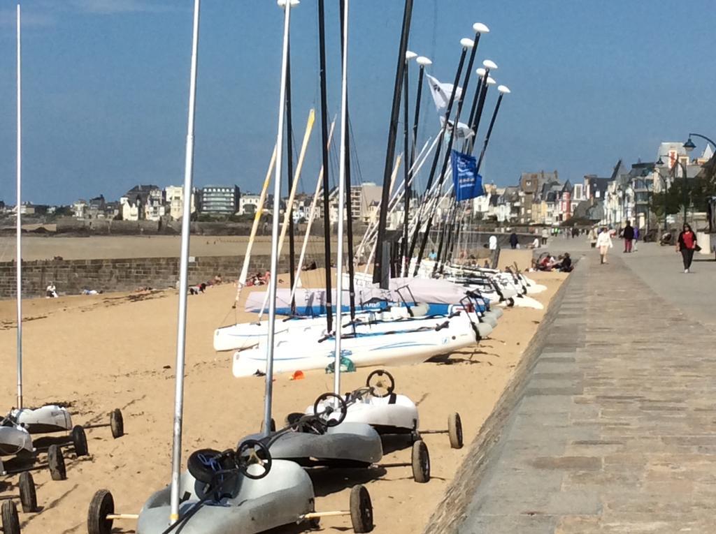 Bel Horizon, Au Pied De La Plage Du Sillon Saint-Malo Exteriör bild