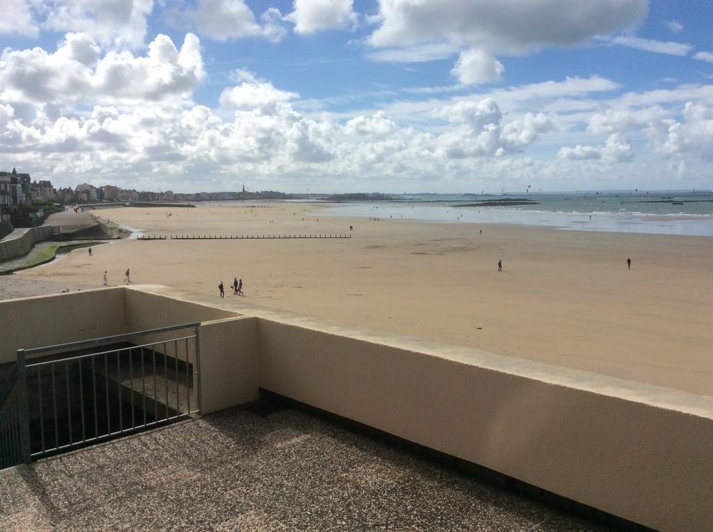 Bel Horizon, Au Pied De La Plage Du Sillon Saint-Malo Exteriör bild